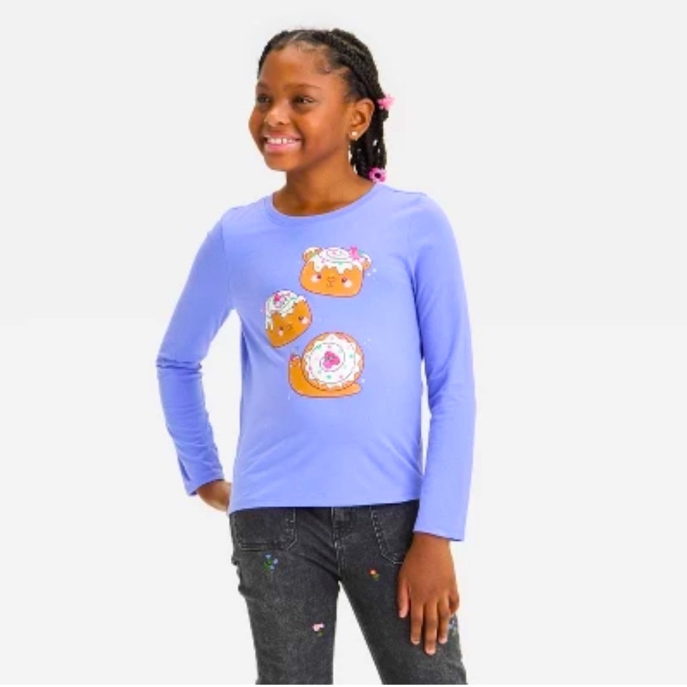 3/$13 Girls Periwinkle Graphic Long Sleeve Shirt. Size M
